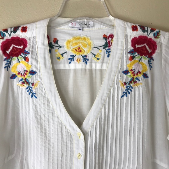 3J Workshop Johnny Was embroidered pintuck top M - Picture 2 of 12